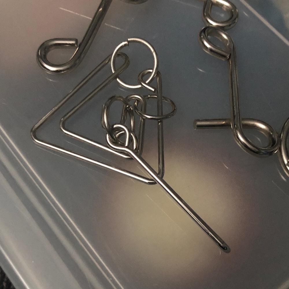 🛍️ Metal Wire Puzzle Set - Picture 2 of 3